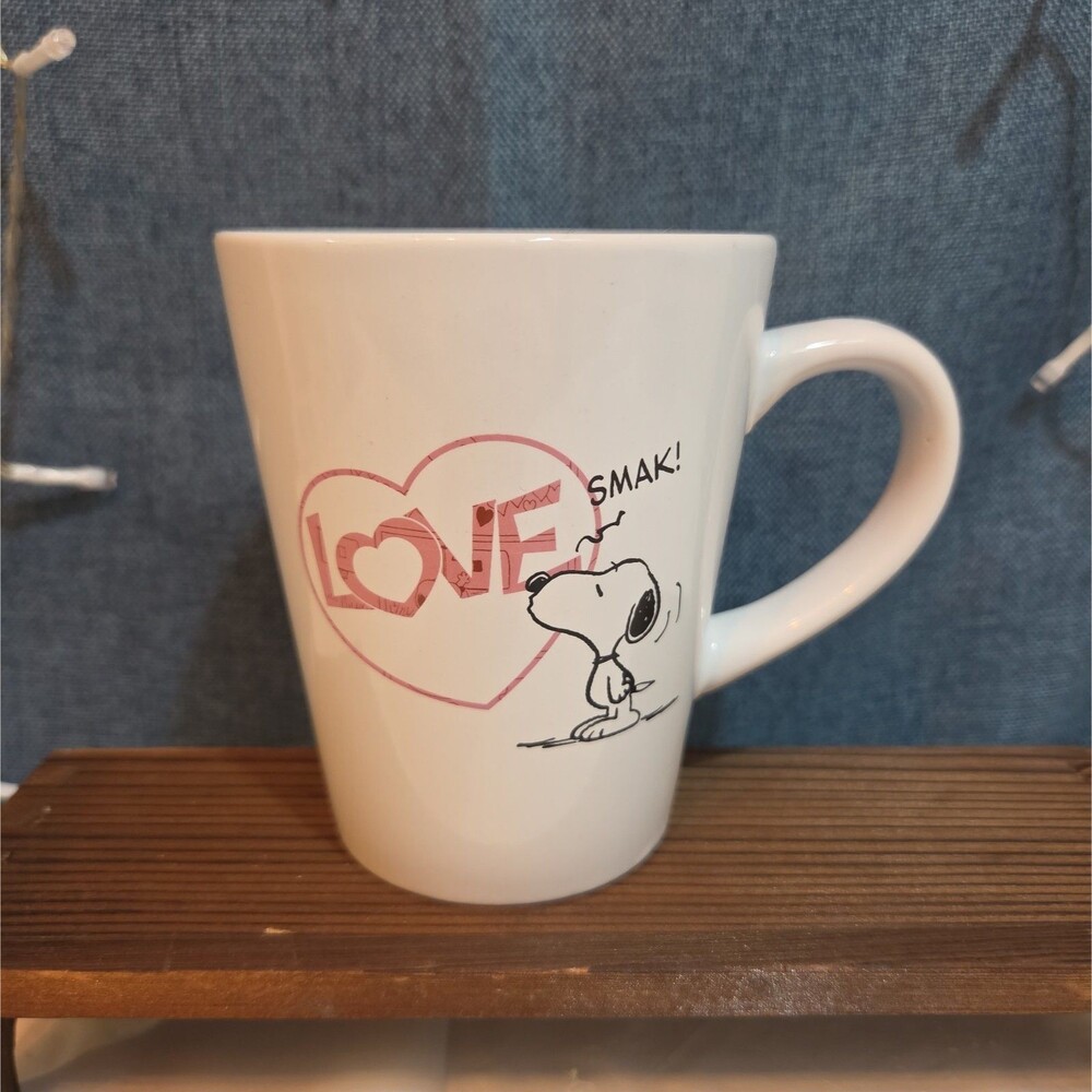 Peanuts Snoopy Love Smak 16oz Ceramic Mug Woodstock Heart Cartoon Valentine